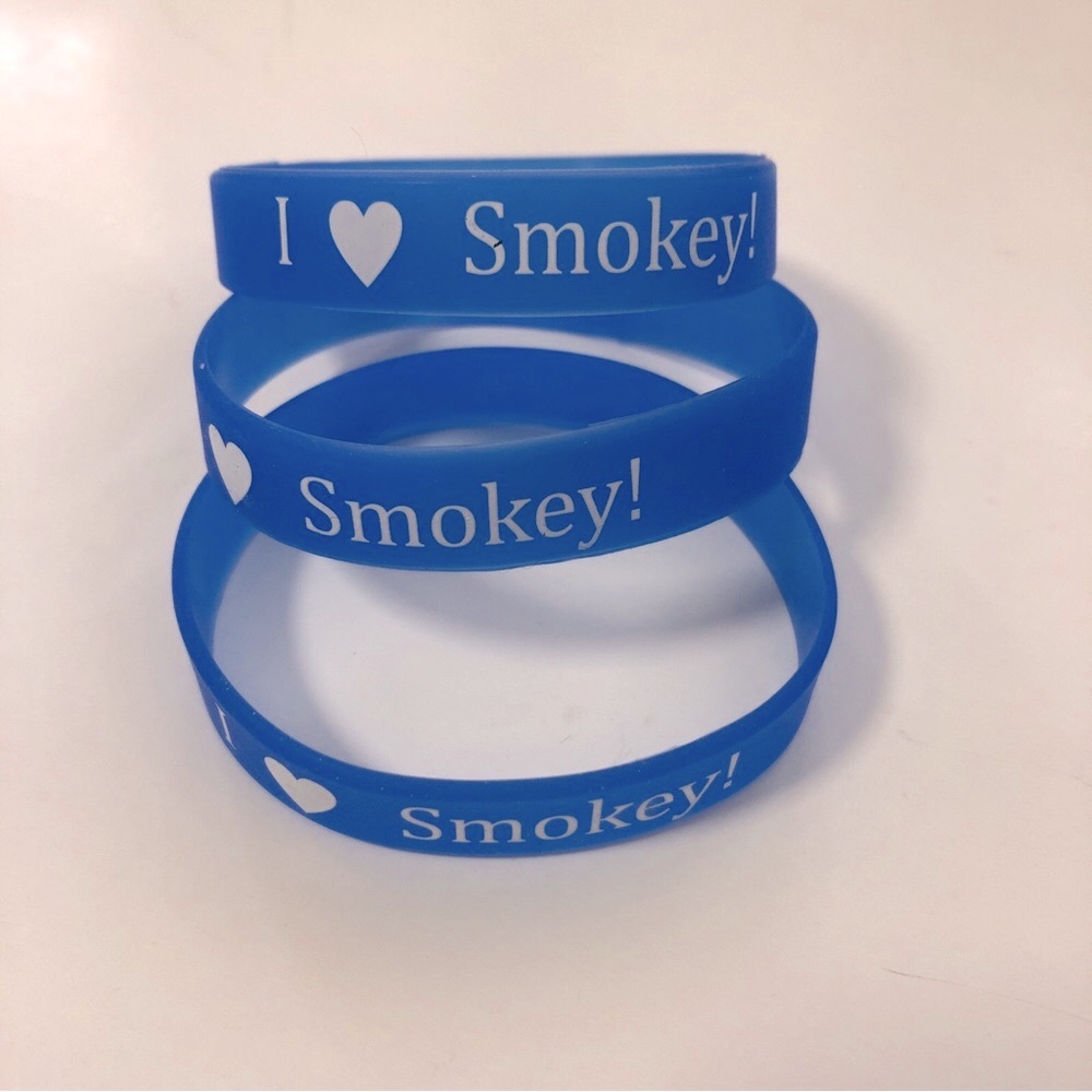 Set of 3 I (heart) Smokey! Silicone rubber wristbands